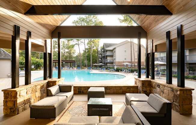 Poolside Lounge