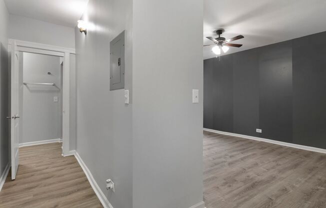 Studio, 1 bath, 420 sqft, $1,450, Unit 216