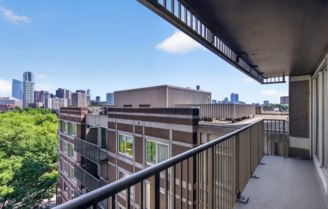2 beds, 2 baths, 983 sqft, $4,500, Unit 705