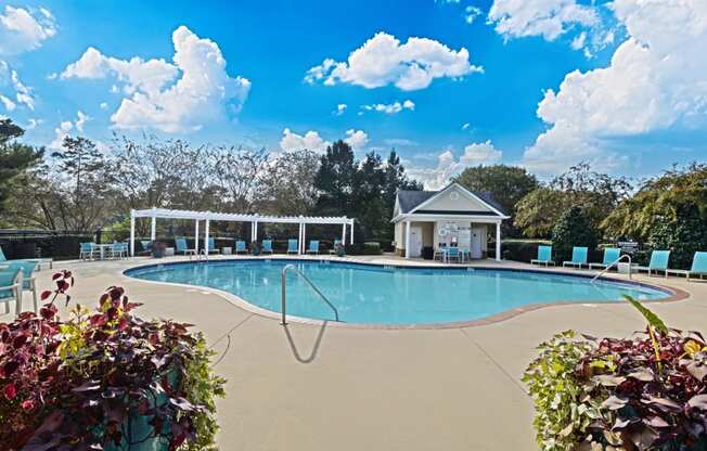 pool and pergola at Villas at Hampton, Hampton, GA