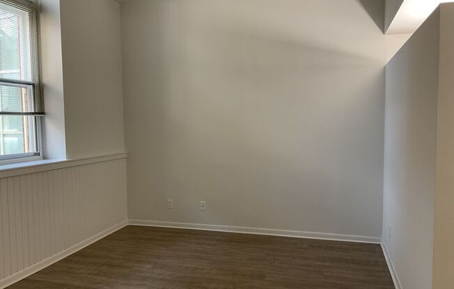 Studio, 1 bath, $1,395