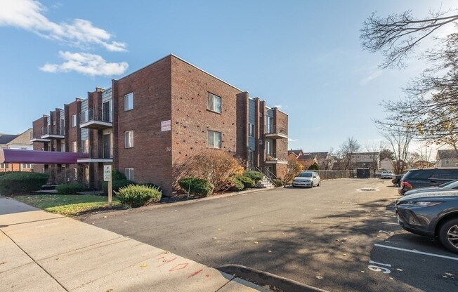 426 Pleasant St.
