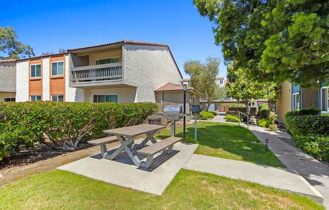 Sunny Outdoor Dining Area at Veranda La Mesa in La Mesa, CA 91942