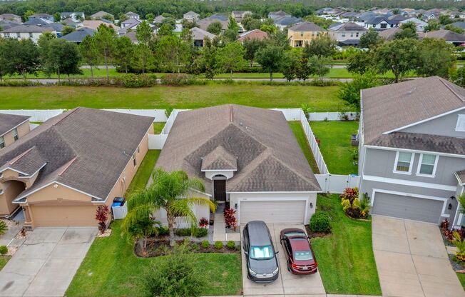 Fully Updated Spacious Riverview Home-Pets Allowed