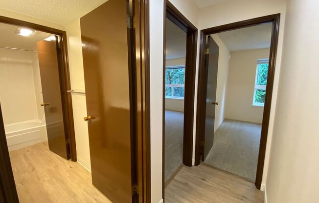 Wellington Square Apartments LLC