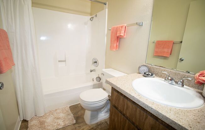 2 beds, 2 baths, 975 sqft, $2,700, Unit C-16