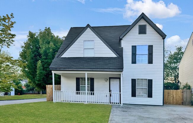 4 Bedroom, 3 Bathroom Home in Cartersville!!