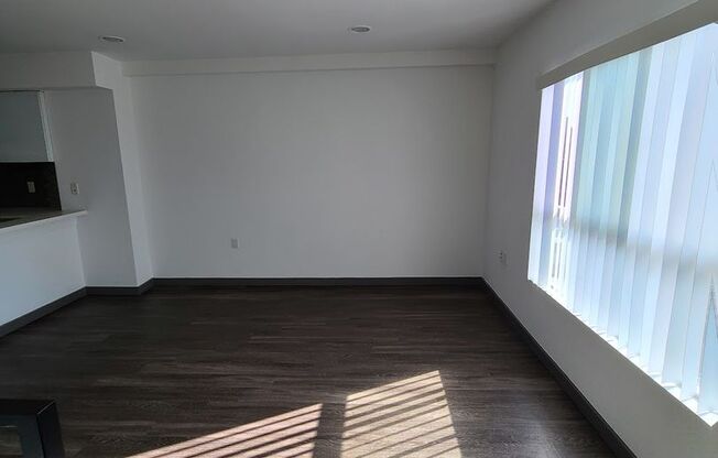 1 bed, 1.5 baths, 850 sqft, $2,800, Unit 3