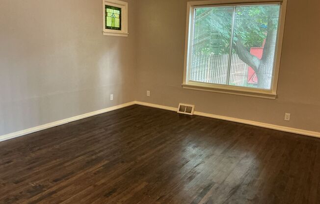 4 Bedroom, 2 Bath House in Bay View