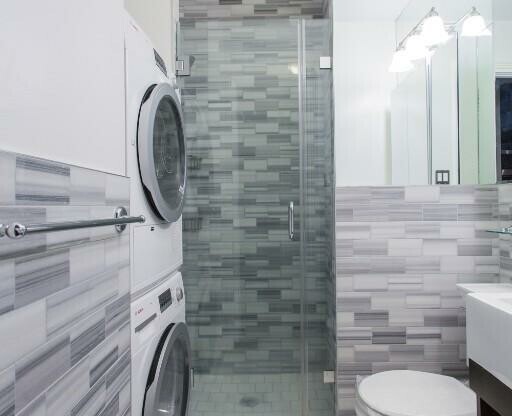 2 beds, 1 bath, $5,295, Unit 5C