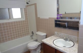 1 bed, 1 bath, 450 sqft, $650, Unit 1