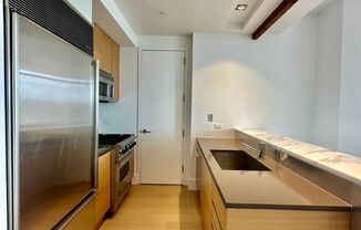 1 bed, 1 bath, $4,800, Unit 7B