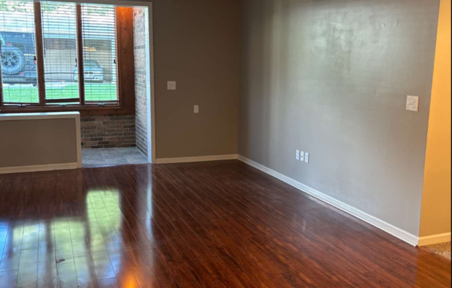 173 PINEWOOD CIR