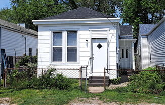 3011 ROWAN ST