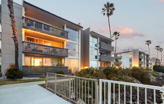 4200 S Harbor Blvd