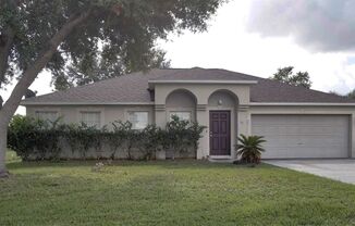 Spacious 4-Bedroom Home Near Poinciana Medical Center