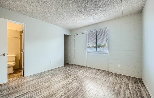 1920 N 1st Ave #105A - Web Quality - 012 - 15 Bedroom