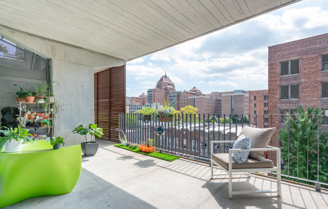 651 NEW YORK AVE