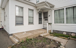 100 N FRANKLIN ST