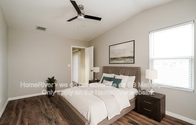 902 SW 11 CT