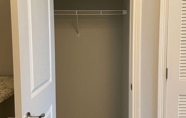 1 bed, 1 bath, 848 sqft, $775, Unit 31