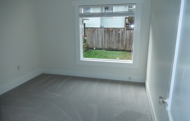 3 beds, 2 baths, $2,595