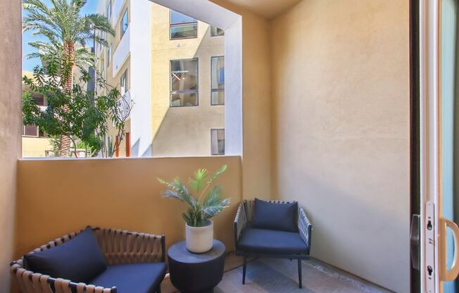 1 bed, 1 bath, 582 sqft, $1,640