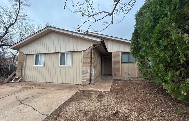 Cute 4 bed 2 bath!! Hefner and Western