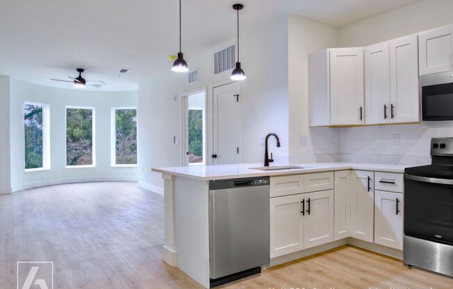 1 bed, 1 bath, 679 sqft, $1,595, Unit 301