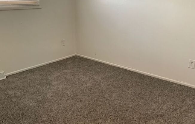2 beds, 1 bath, 800 sqft, $1,195, Unit 415