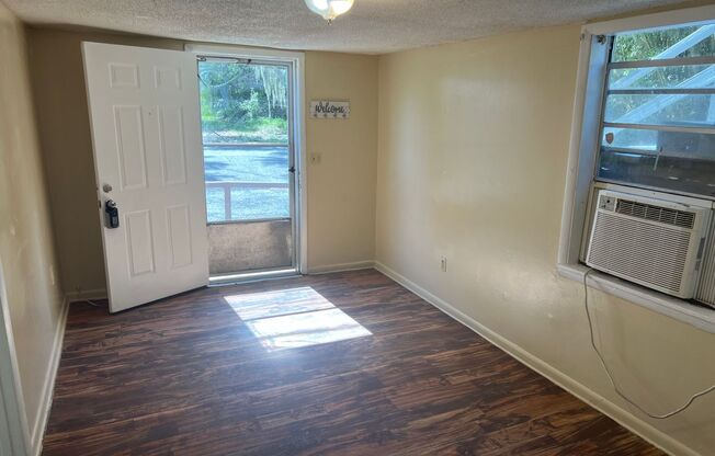 1801 Goodyear Ave - TJ