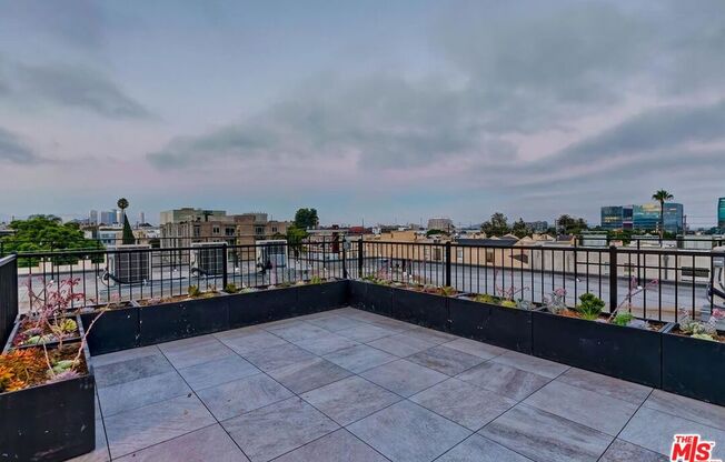 3 beds, 2.5 baths, 1,510 sqft, $5,895, Unit 302