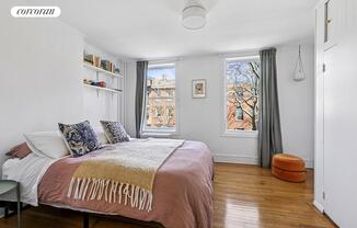 124 KANE ST