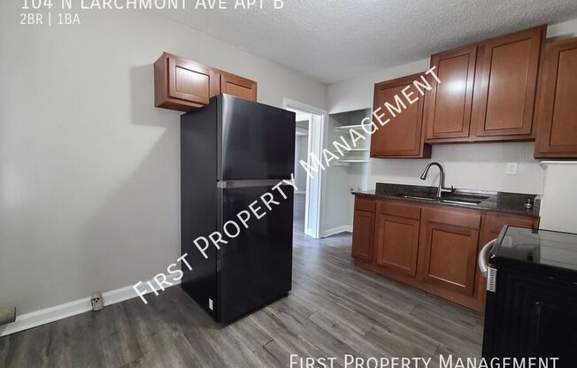 104 N LARCHMONT AVE