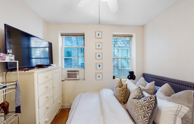 3 beds, 2 baths, 850 sqft, $4,995, Unit 17