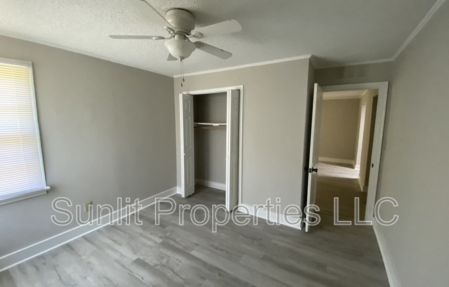 3 beds, 1 bath, 1,135 sqft, $1,400