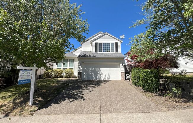 Beautiful Bethany Home with High Ceilings, Gas Fireplace & Fenced Yard
