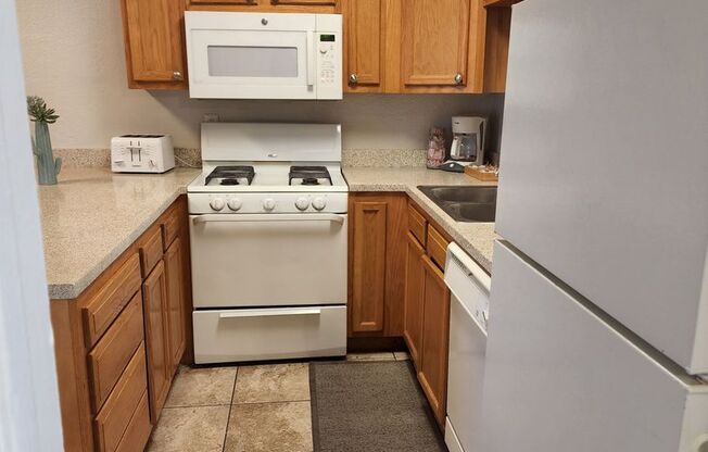 1 bed, 1 bath, 575 sqft, $1,110, Unit 12