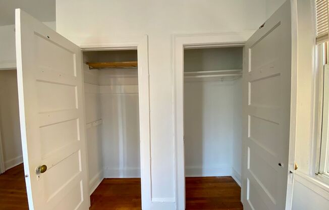 2 beds, 1 bath, 1,000 sqft, $1,948, Unit 3035 N. Calvert St. C4