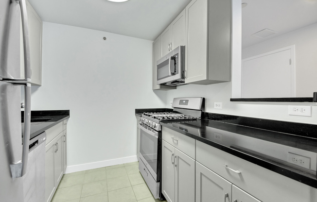 40 W 116 ST