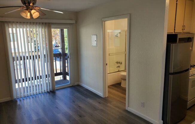 Studio, 1 bath, 500 sqft, $1,900, Unit 201