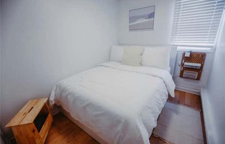 3 beds, 1 bath, $3,500