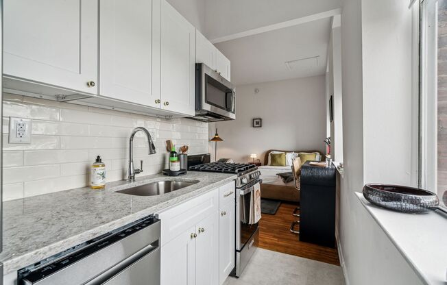 Studio, 1 bath, $1,705, Unit 503