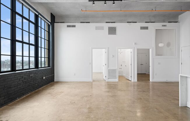 2 beds, 2 baths, 978 sqft, $2,300, Unit Unit 703