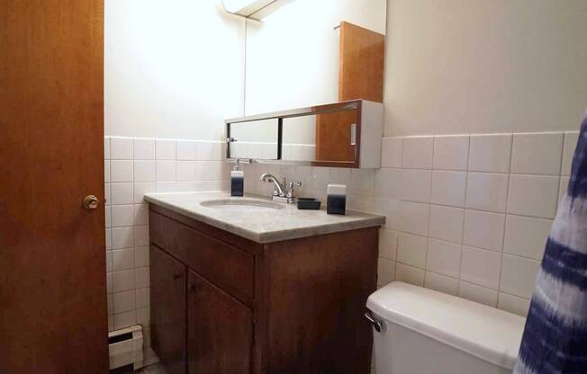 Colonial Terrace - 1 Bedroom