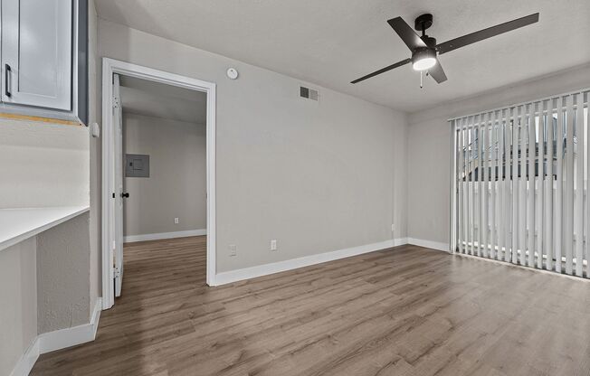 1 bed, 1 bath, 495 sqft, $1,275, Unit 216
