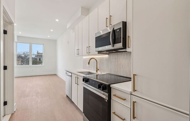 1 bed, 1 bath, 660 sqft, $1,788, Unit 206