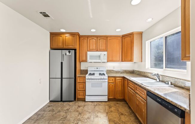 Charming, Light-Filled 3-Bedroom, 2-Bathroom Home in Altadena