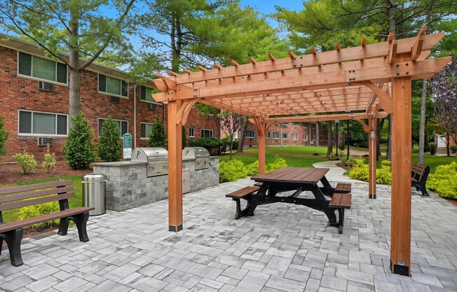 Eagle Rock Apartments at Nesconset