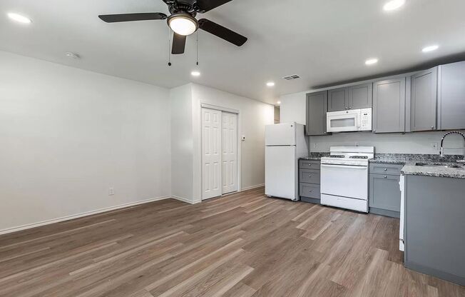 1 bed, 1 bath, $1,095, Unit 3106